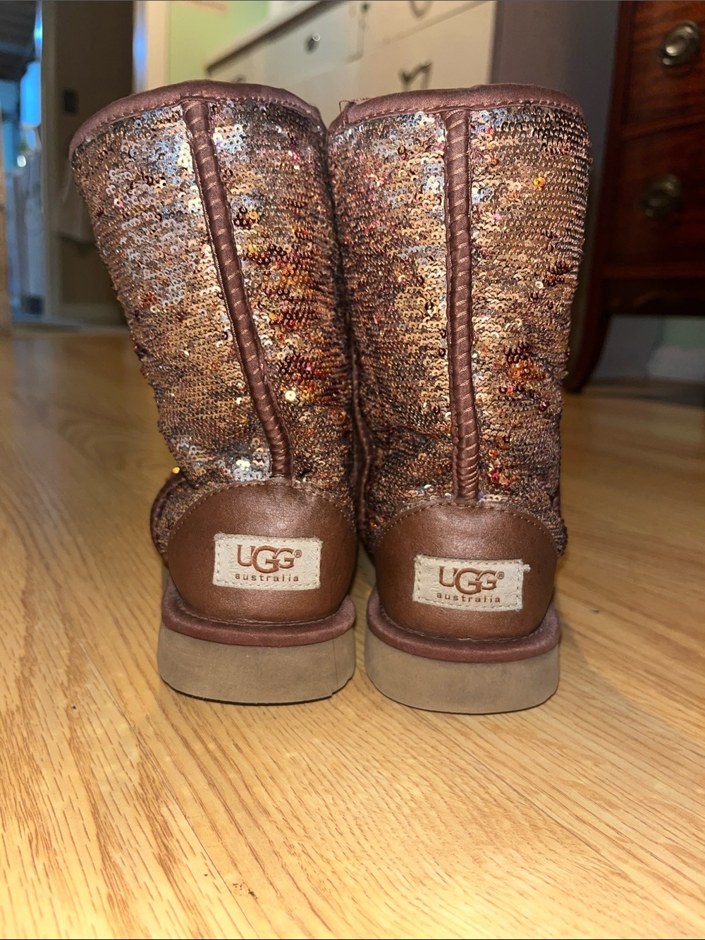 Australia UGG Brown/Silver Sequin (Mid Calf)